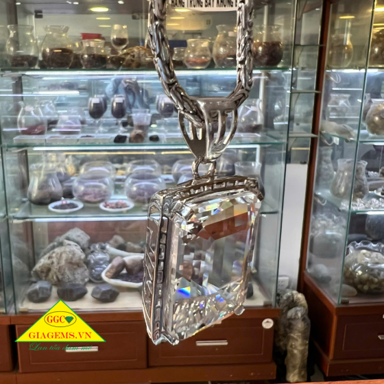 Mặt Dây Chuyền Bạc 950 (Silver Sterling) Đính Đá Thạch Anh GiaGems (35x25mm) (Trắng)